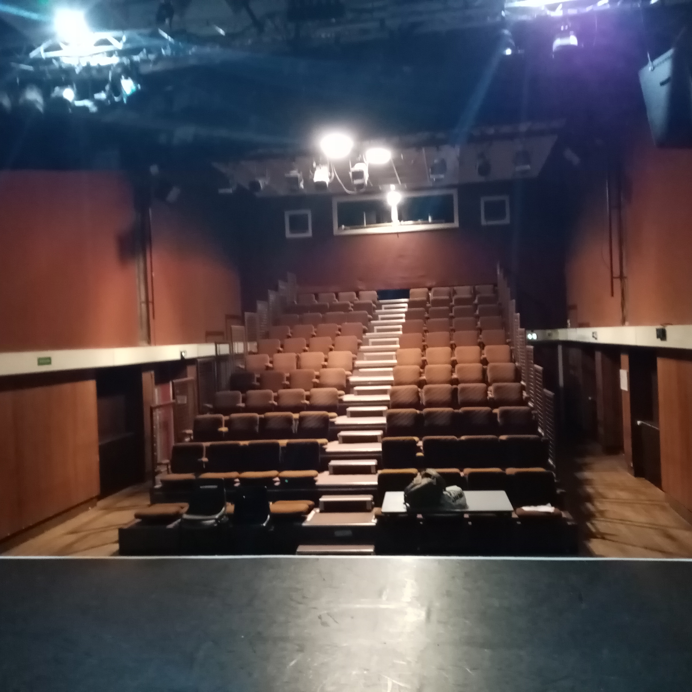 Théâtre du Cercle à Rennes et son Festival des créations amateures episode artwork