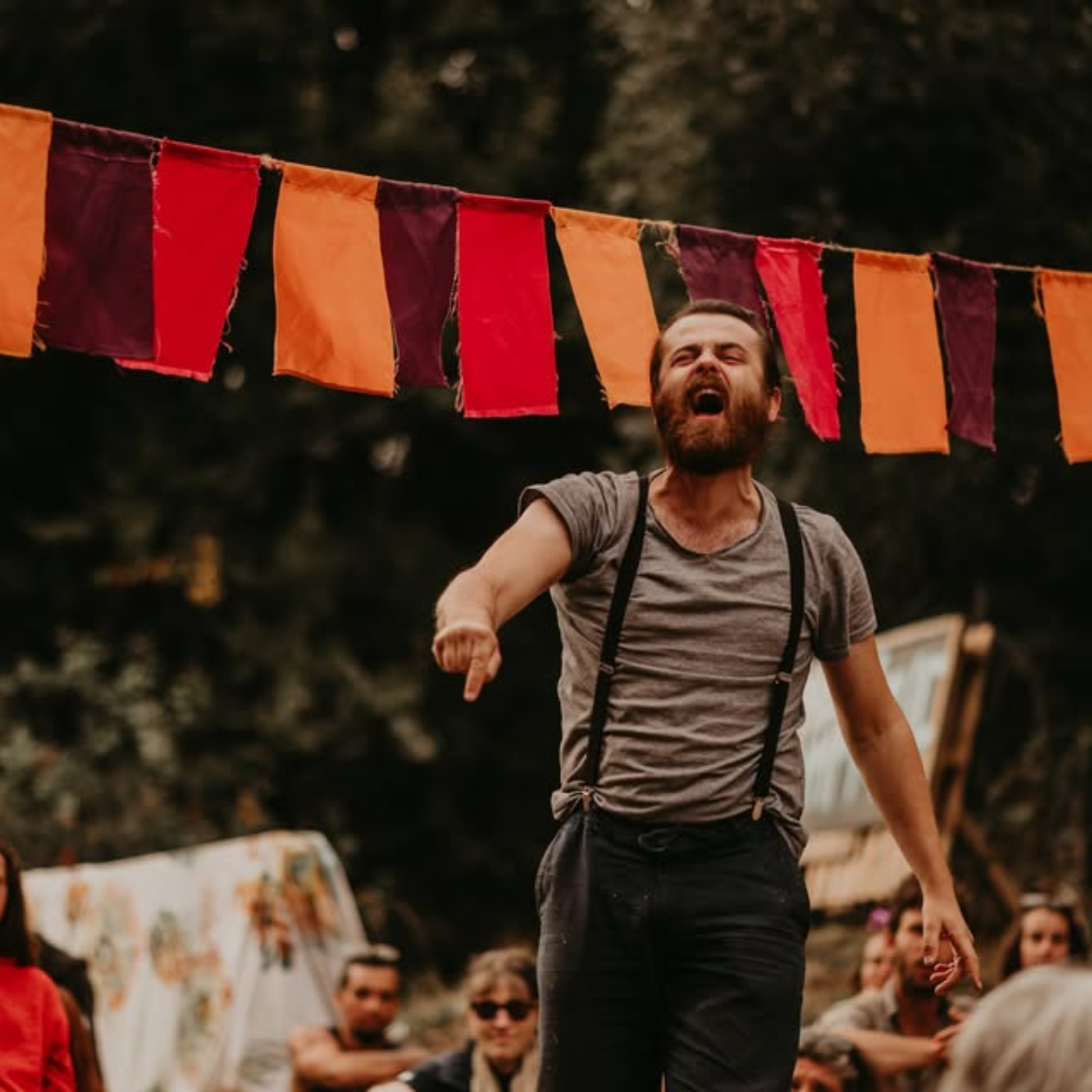 Raphael Reuche entre Théâtre de rue slam et contes episode artwork