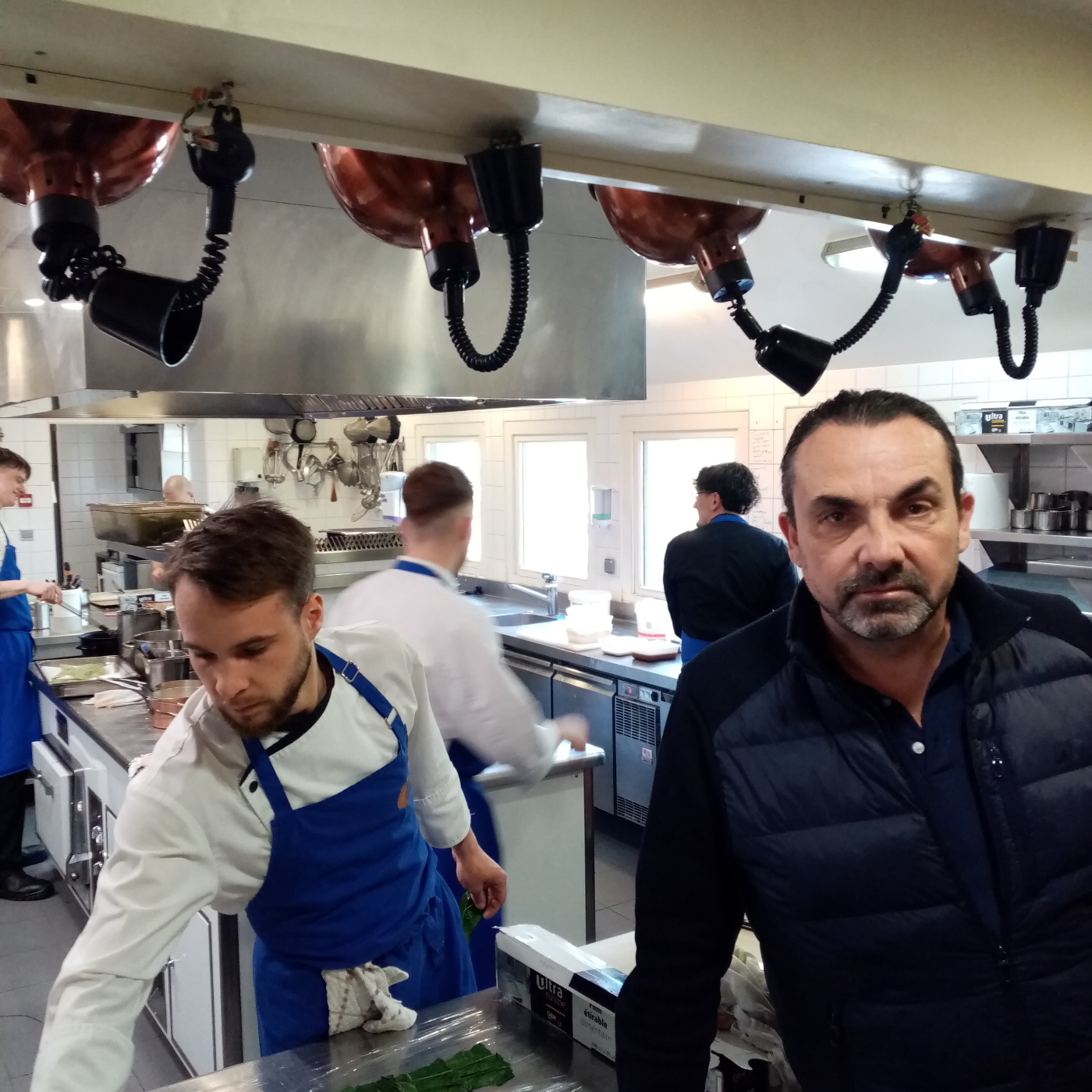 Dans l’assiette de Renan Kervarrec : émotions, homard et dessert tout en finesse episode artwork