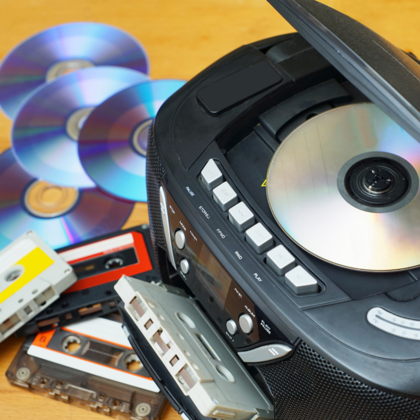 Objets cultes de la musique : du vinyle au MP3 episode artwork
